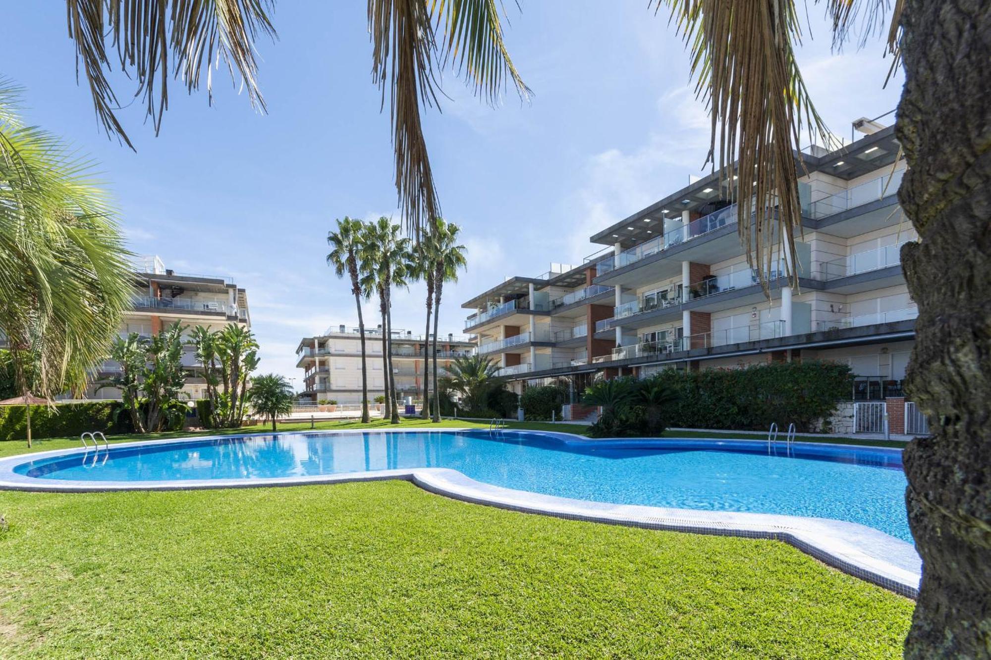 Esplendor Apartment Les Deveses Luaran gambar